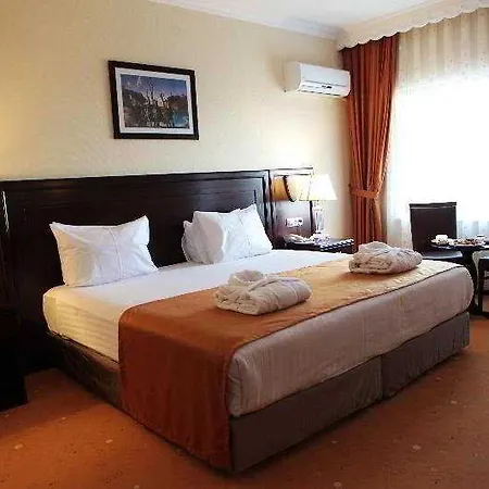 ホテル Eser Diamond & Convention Center Istanbul シリウリ