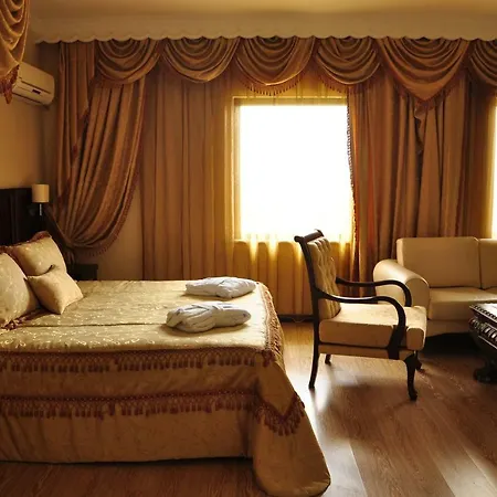 Eser Diamond & Convention Center Istanbul 5* シリウリ